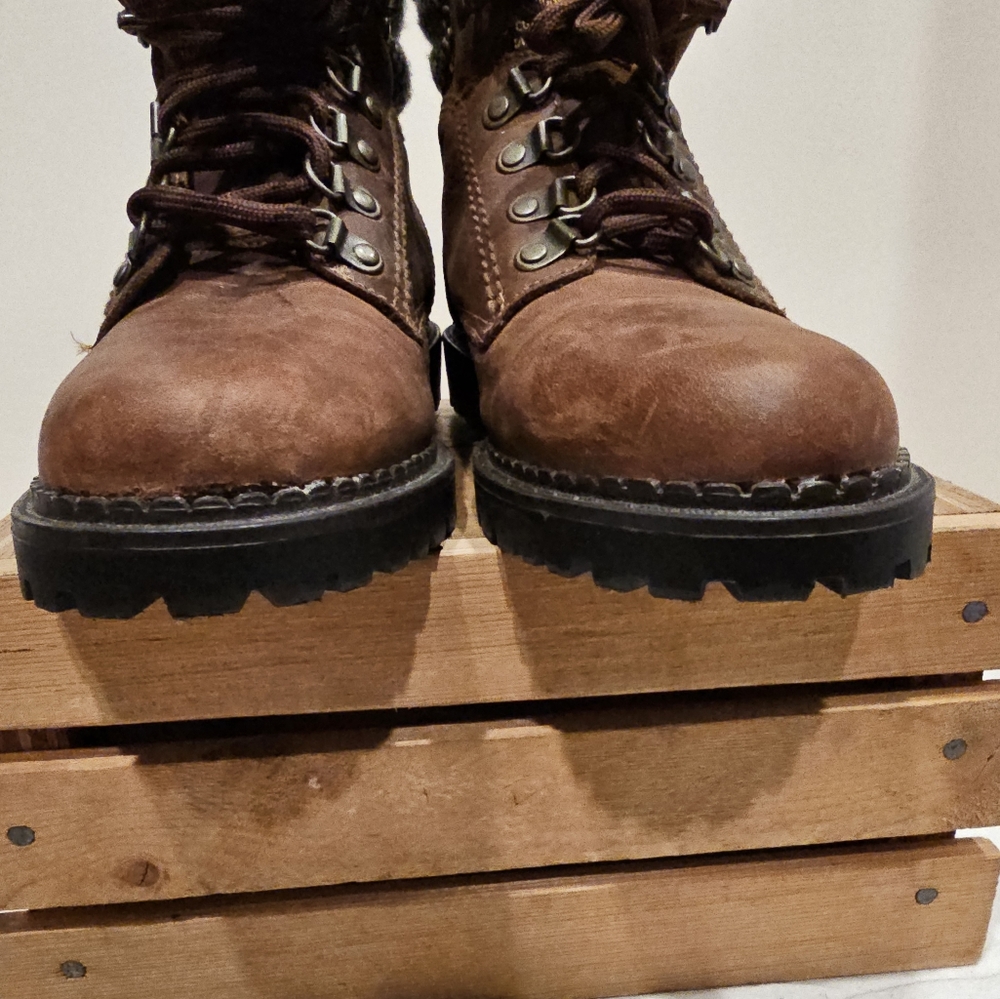 B Women’s Westbound Boot New without box Convenience Hiking suede weatherproof - Picture 8 of 12
